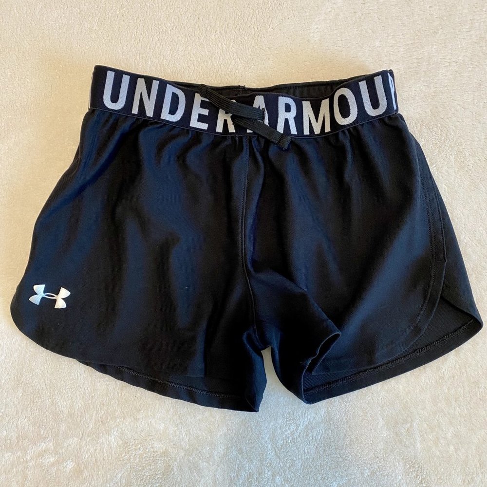 Under Armour Girls Shorts, Size Youth M, Color Black, Very Good Condition
